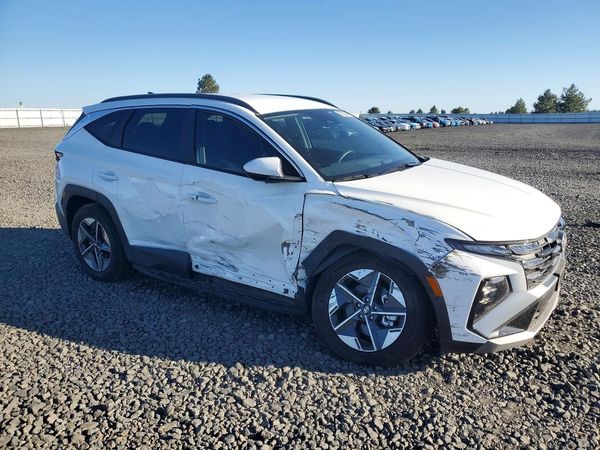 2026 HYUNDAI TUCSON SEL, SEL Plus — Passenger 3/4