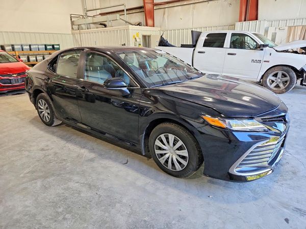 2023 TOYOTA CAMRY LE — Passenger 3/4