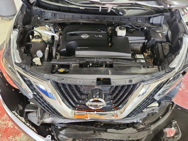 2018 NISSAN MURANO — Engine bay