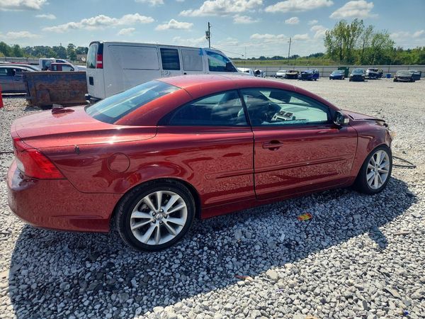 2012 VOLVO C70