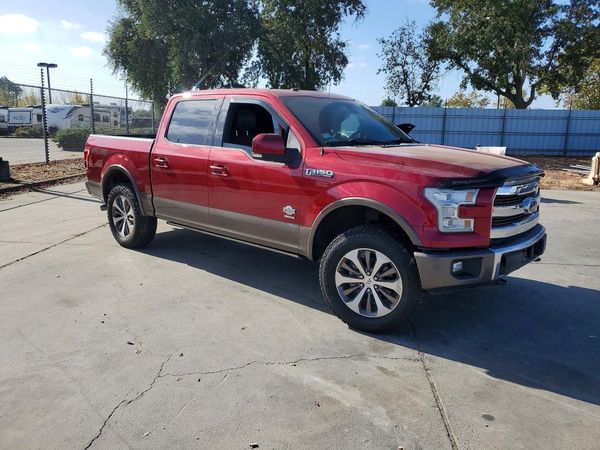 2017 FORD F150 SuperCrew — Passenger 3/4