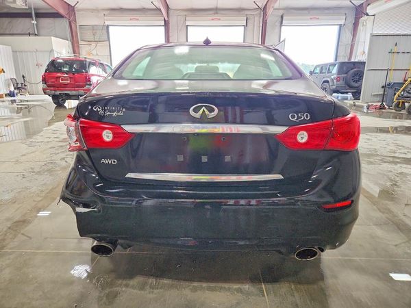 2015 INFINITI Q50