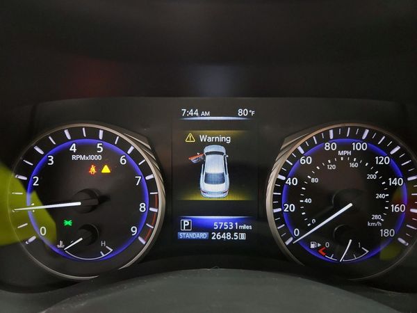 2015 INFINITI Q50