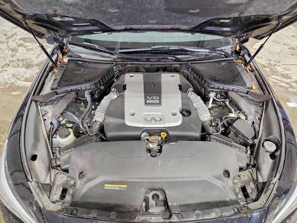 2015 INFINITI Q50