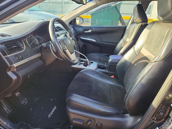 2014 TOYOTA CAMRY — DENT