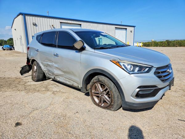 2017 HYUNDAI SANTA FE — Passenger 3/4