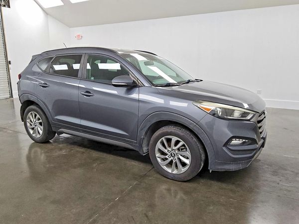2016 HYUNDAI TUCSON — Passenger 3/4