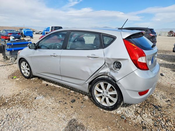 2012 HYUNDAI ACCENT GLS (Middle grade)