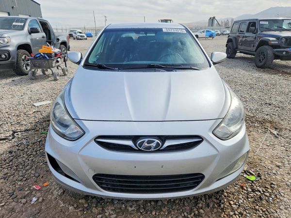 2012 HYUNDAI ACCENT GLS (Middle grade)
