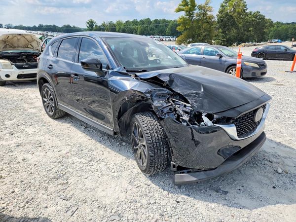 2022 MAZDA CX-5 Premium Package