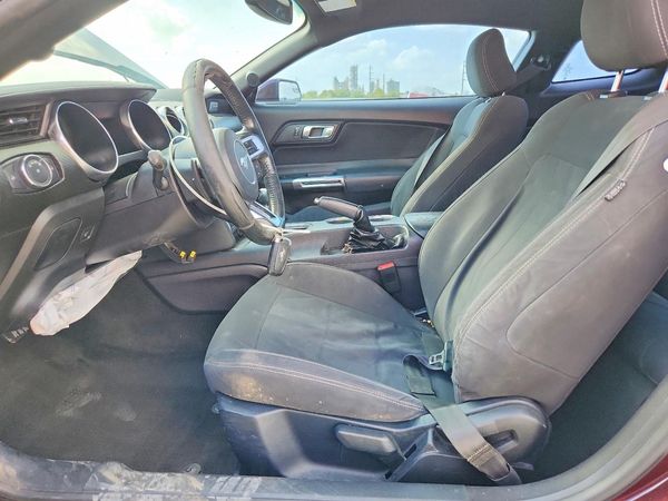 2018 FORD MUSTANG — DENT