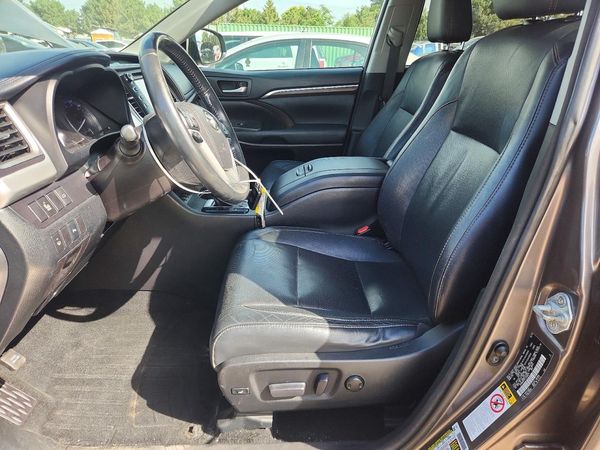 2015 TOYOTA HIGHLANDER Base/Hybrid — DENT