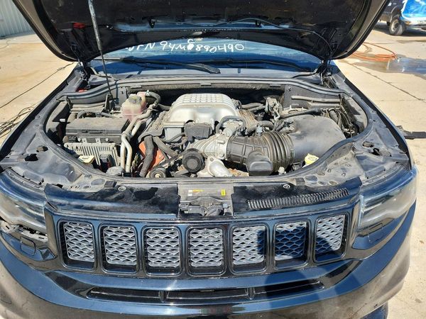 2021 JEEP GRAND CHEROKEE Trackhawk — Engine bay