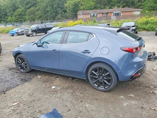 2023 MAZDA 3 Premium Package — DSRA