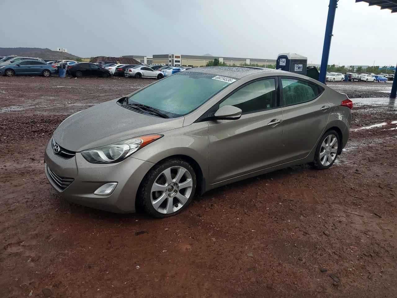 2013 HYUNDAI ELANTRA — Front 3/4