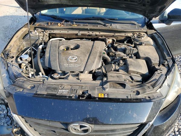 2016 MAZDA 3 SV/Base — Engine bay