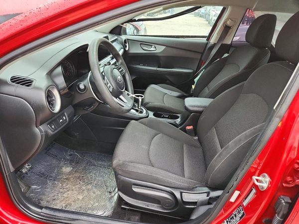 2020 KIA FORTE — DENT