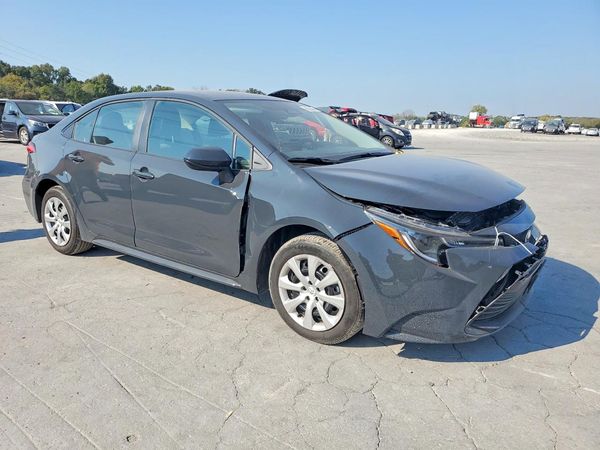 2026 TOYOTA COROLLA — Passenger 3/4