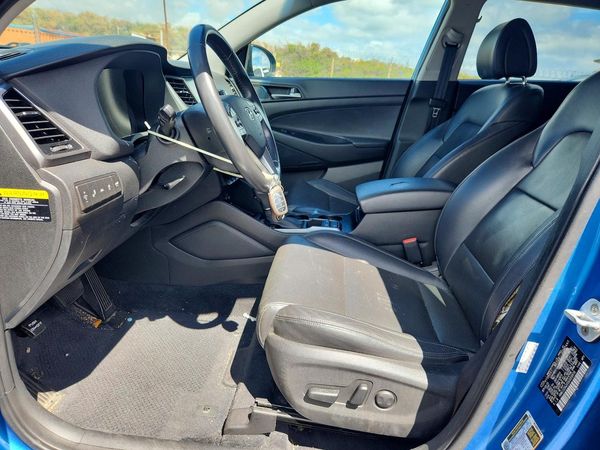 2016 HYUNDAI TUCSON — DENT