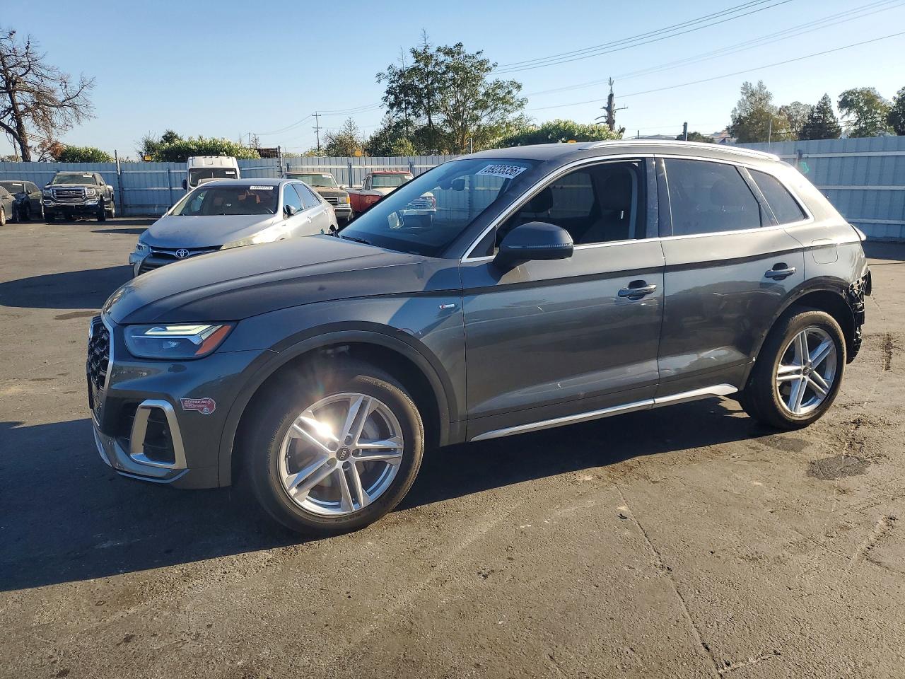 2023 AUDI Q5 E — Front 3/4