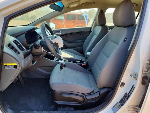 2018 KIA FORTE — DENT