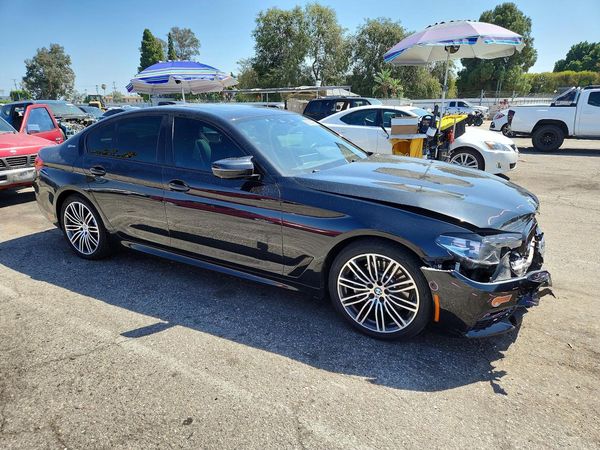 2019 BMW 530E — Passenger 3/4