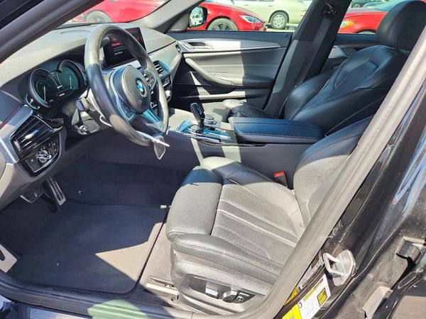 2019 BMW 530E — DENT