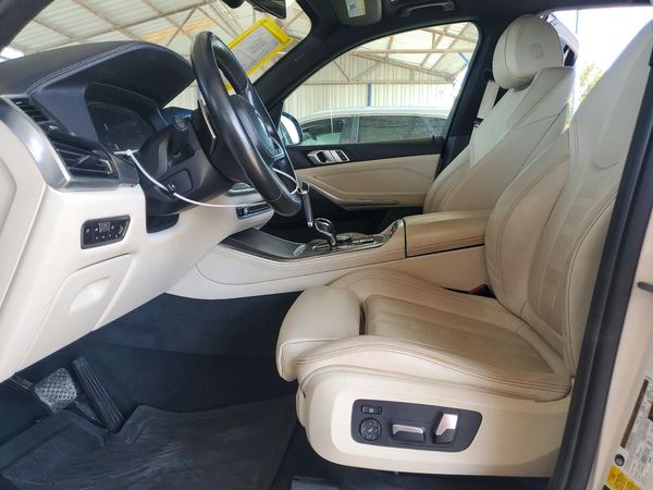 2019 BMW X5 — DENT