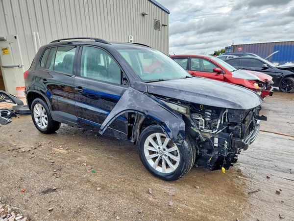 2017 VOLKSWAGEN TIGUAN