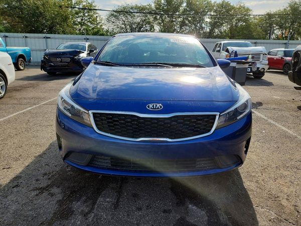2018 KIA FORTE LX Base