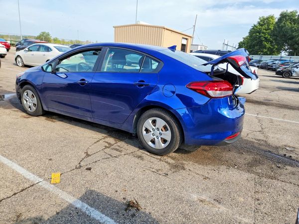 2018 KIA FORTE LX Base