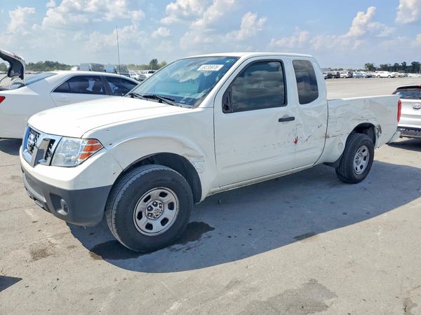2018 NISSAN FRONTIER — Front 3/4