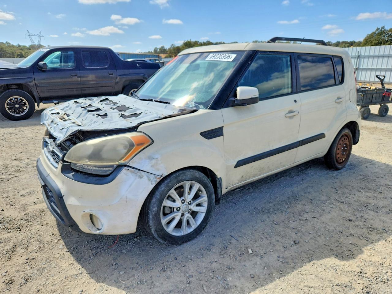 2013 KIA SOUL All Trims — Front 3/4