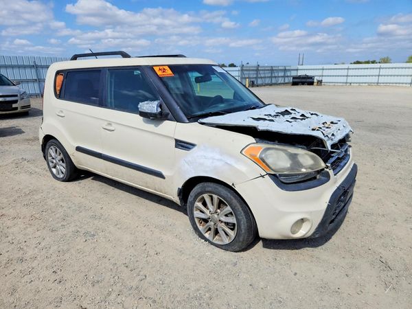 2013 KIA SOUL All Trims — Passenger 3/4