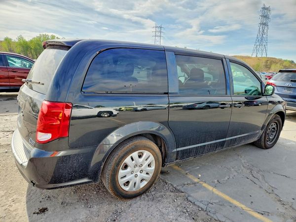 2018 DODGE GRAND CARAVAN SE
