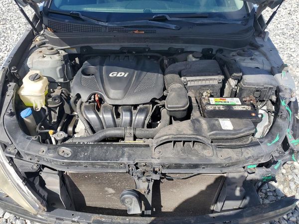 2013 HYUNDAI SONATA — Engine bay