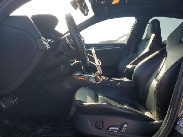 2016 AUDI S4 — DENT