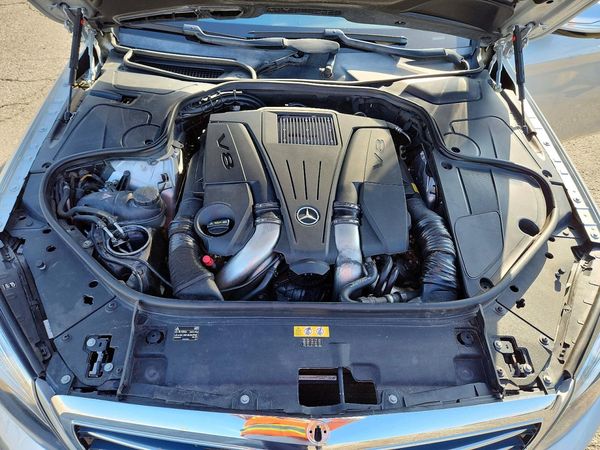 2014 MERCEDES-BENZ S S550 — Engine bay