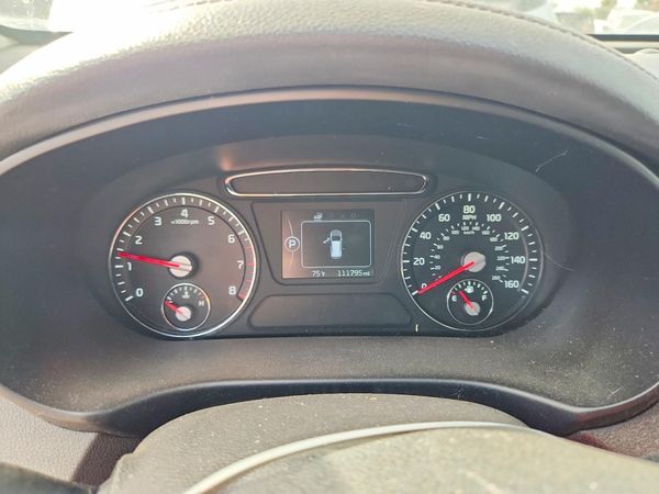 2016 KIA SORENTO L / LX