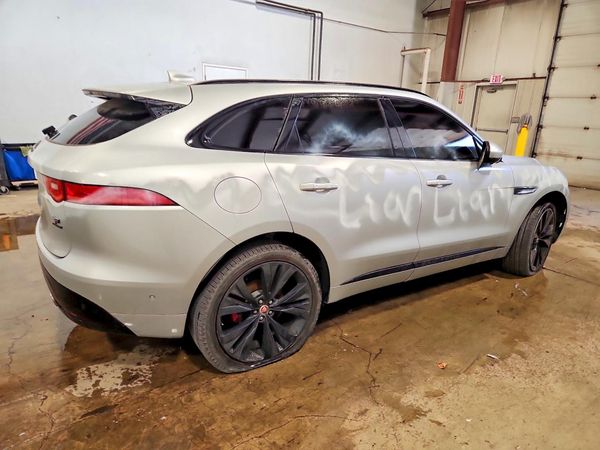 2017 JAGUAR F-PACE
