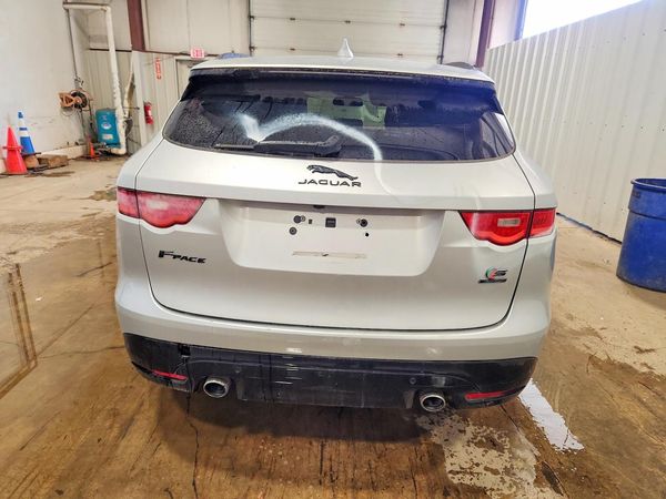 2017 JAGUAR F-PACE