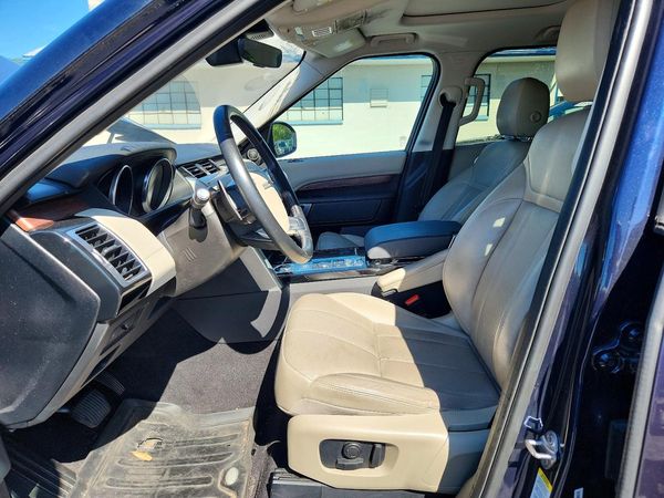 2017 LAND ROVER DISCOVERY HSE — DENT
