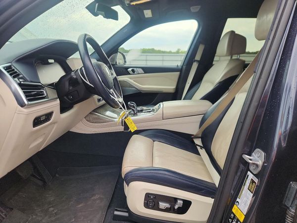 2019 BMW X7 xDrive50i — DENT