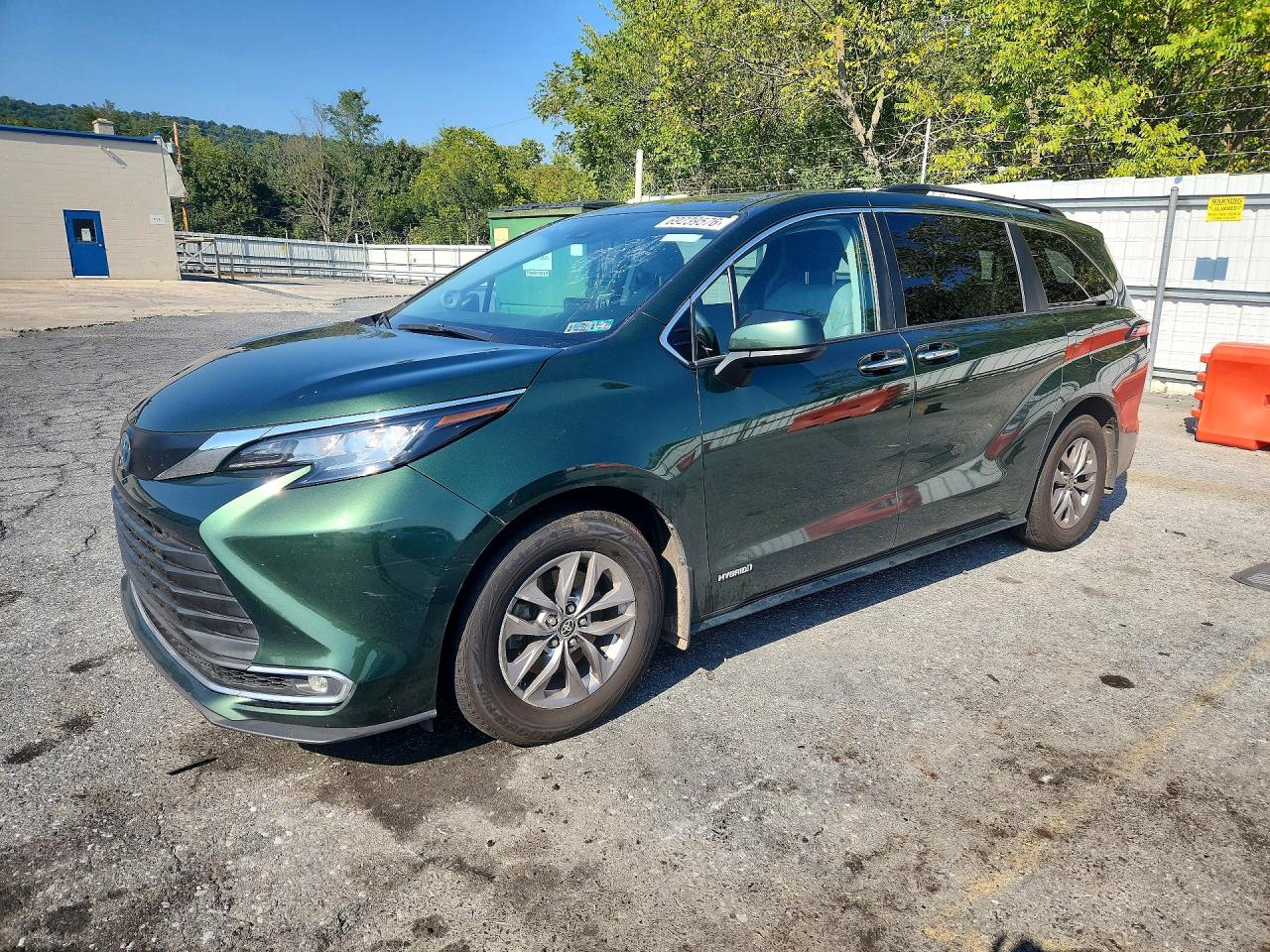 2021 TOYOTA SIENNA XLE Plus Package