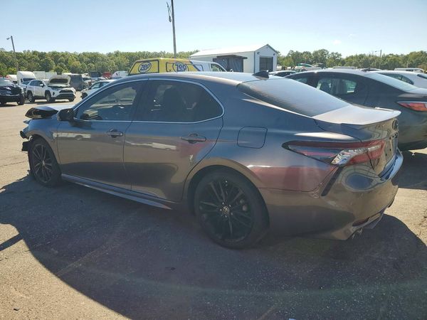 2022 TOYOTA CAMRY XSE