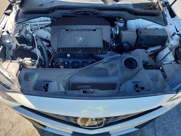 2026 ACURA MDX — Engine bay