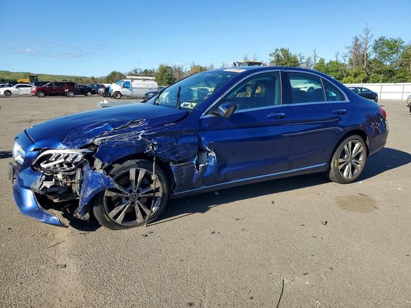 2019 MERCEDES-BENZ C-CLASS C300-4M — Front 3/4
