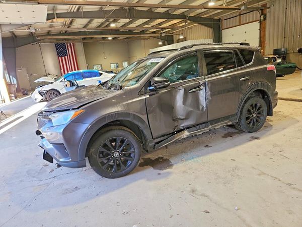 2018 TOYOTA RAV4 — DSFA — Front 3/4