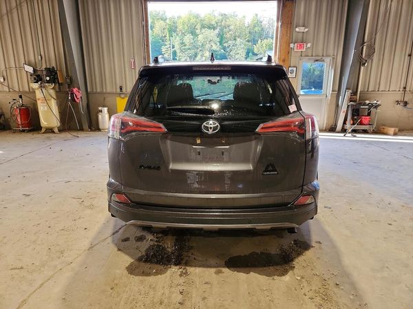 2018 TOYOTA RAV4 Adventure/XLE — DIRR