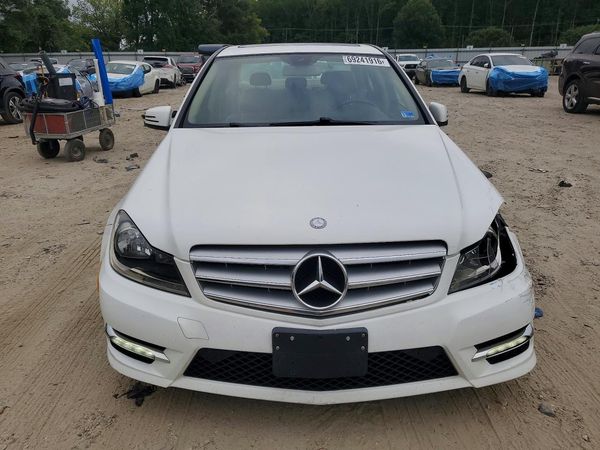 2013 MERCEDES-BENZ C C300 — DIRF
